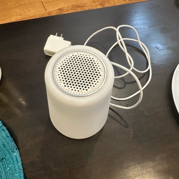 Hatch Rest Sound Machine - Picture 4 of 4